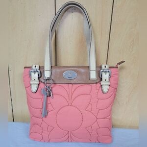 Fossil Key-Per Quilted Tote